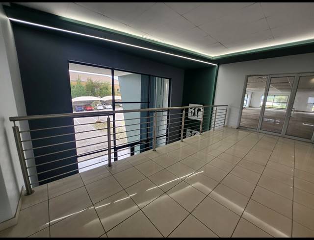 588M² OFFICE TO LET IN HALFWAY GARDENS